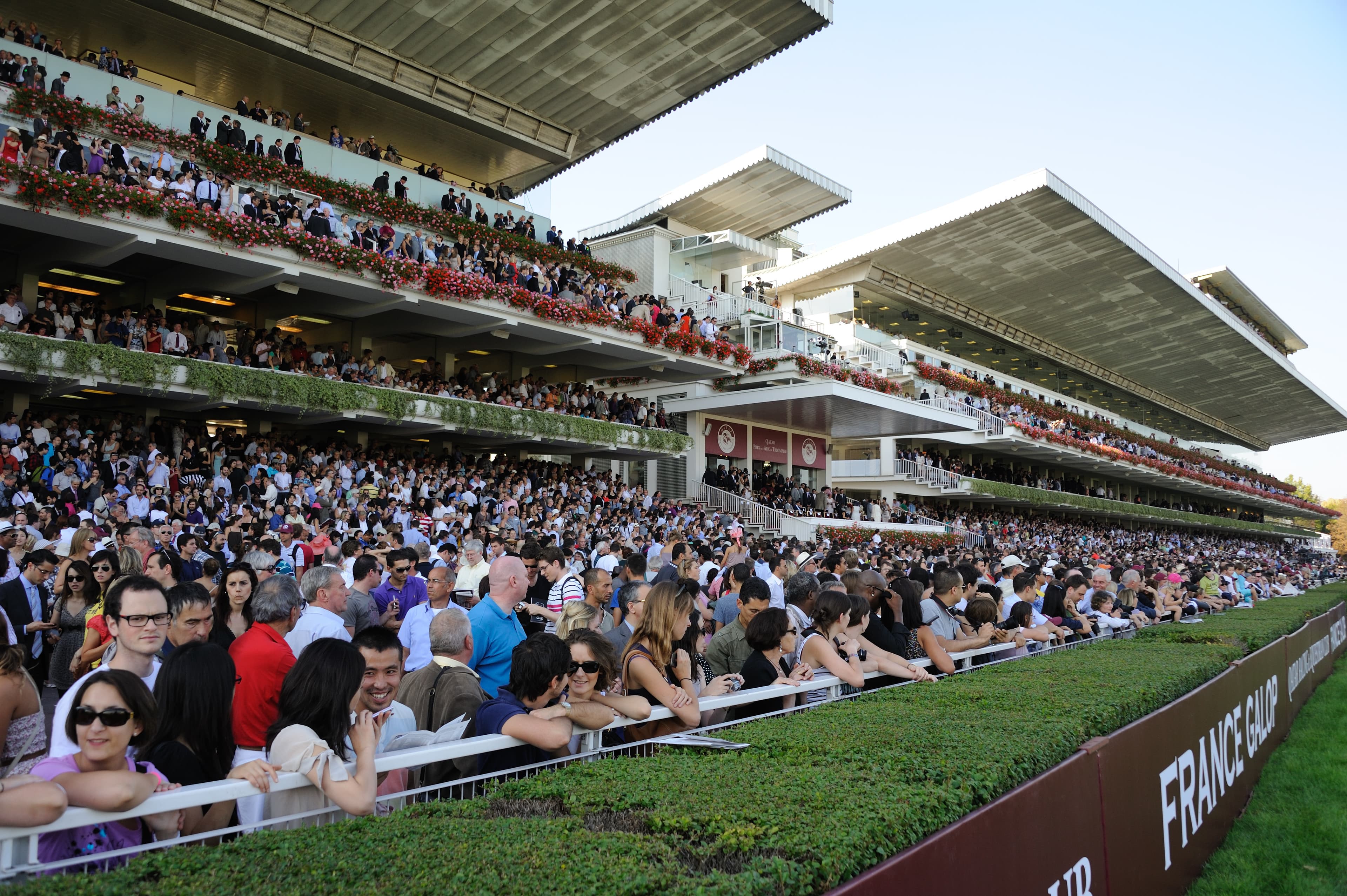 Longchamp Sunday Preview
