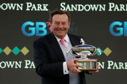 Nicky Henderson Fears The Worst After Shutdown image