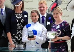 Hayley Turner image